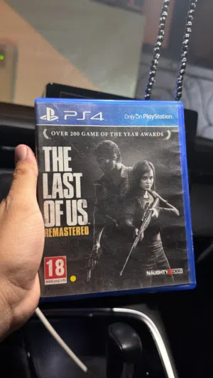 The Last Of Us Remasterd ( perfect condition 100%) with original cover