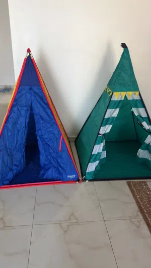 خيمة جديدة حجم وسط 3اطفال او4 بريالين فقط والوردي  ب8كمية محددوة جدا