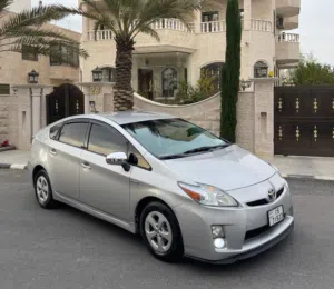 تويوتا بريوس 2010 للبيع