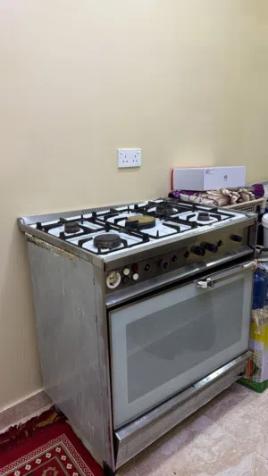 فرن للبيع يعمل بشكل جيد