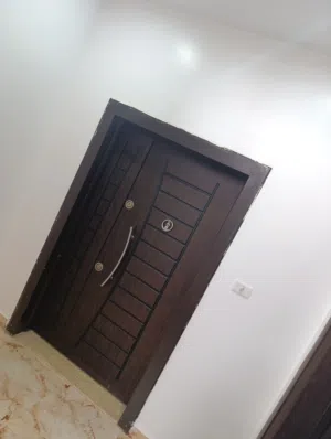 الارض 360 ريفودجي 40 متر  الدور الاول 180 التاني 220 الدور الاول 2009 الدور التاني2020 يحتاج تشطي