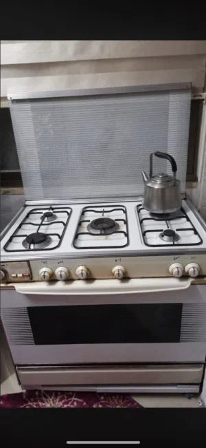 فرن للبيع ب حالة ممتازة