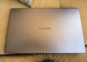 For sale Huawei Matbook D15   Corey :i5  The generation :10  Ram :8  Hardisk: ssd