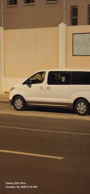 Used Hyundai H1 in Al Riyadh