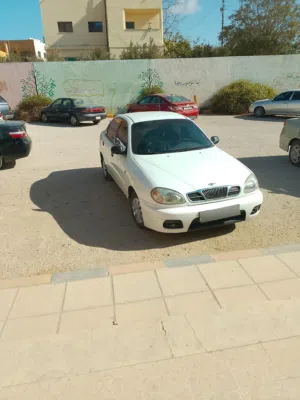 لانوس موديل 2001 بحاله ممتازه