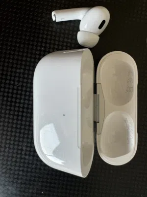 Airpods pro 2nd generation/ type -c (used)