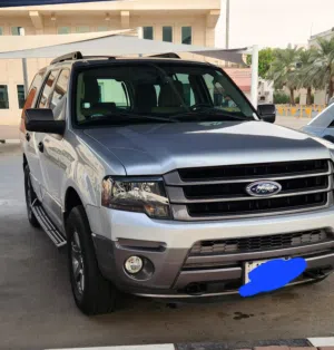 فورد اكسبدشن للبيع بحالة الوكاله
