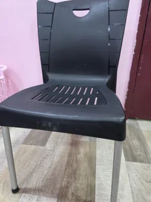 heavy duty plastic comfortable chair