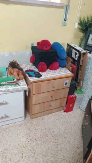 غرفة نوم كاملة بحالة الوكالة