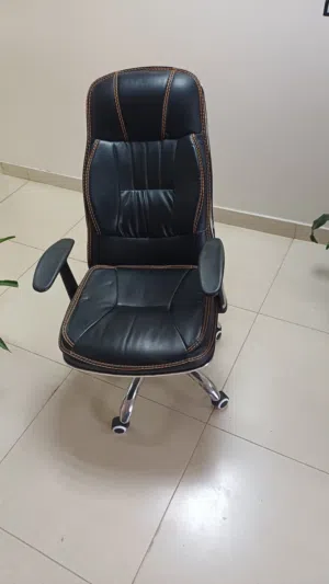Premium leather chair