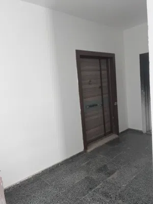 شقة للبيع داخل مخطط عام