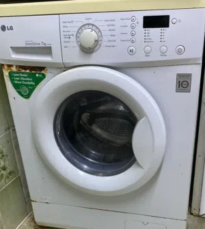 غسالة LG شغالة 7 كيلو للبيع اربد حي التركمان