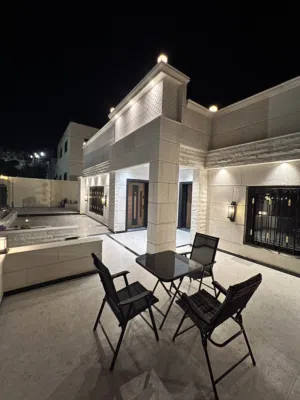 260 m2 3 Bedrooms Villa for Sale in Zarqa Dahiet Al Madena Al Monawwara