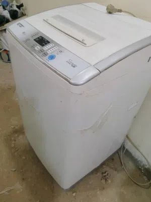 غساله فريش غساله فريش 9 كيلو تحميل علوي استخدم مسحوق عادي حاله ممتازه جدا لم يتم بها اي عمل صيانه