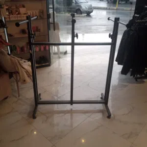 ستاندات عرض ملابس