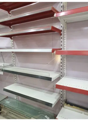 عارضة مواد بوث 3 خانات لون ابيض