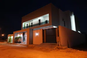 ڤيلا بتشطيب حديث وعصري.. طريق النهر قبل شيل الفرجاني