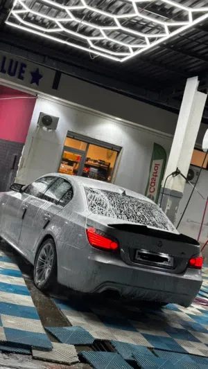 e60 كوبرا للبيع 2009 محرك 28 الاسود n52