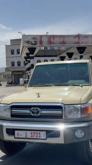 Toyota . Land Cruiser . 2008 . New4