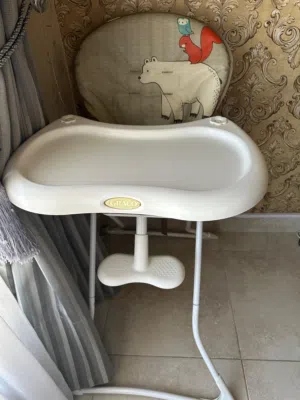 كرسي طعام للاطفال