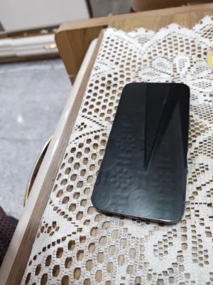 14 برو ماكس شريحه كلشي مامبدل بي نضيف كدامكم الصور سعره900 بي مجال قليل