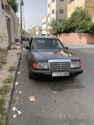 مرسيدس e200 موديل 1991