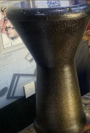 مرواس مصري مع شنطته