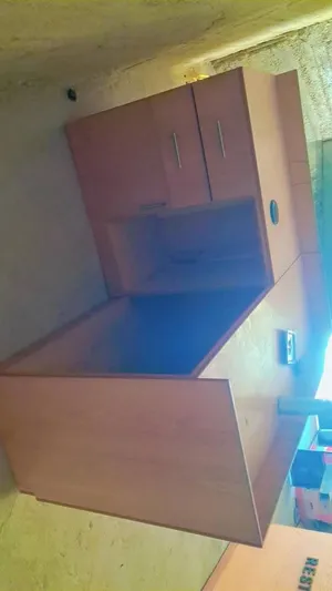 أثاث مكتبي . مستعمل4