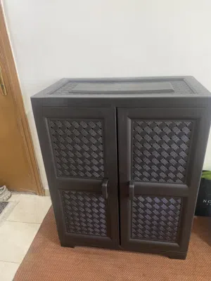 خزانة استخدام بسيط للتخزين