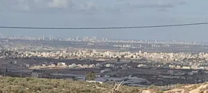 قطعة ارض مطلة على الساحل