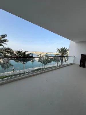 luxury2+1 flat with marina view