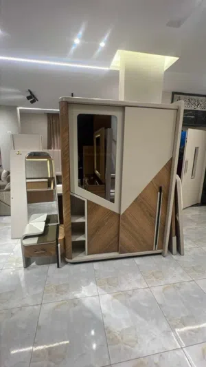 غرفة دمياطي جديدة  دولاب ضلفتين سحاب جوز سراير عرض 120 ومرايا بادراج وكمودينه