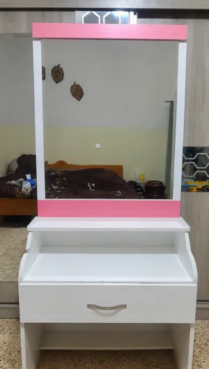 مرايا  ابيض وازهري