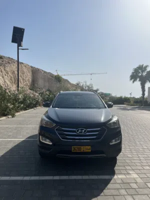Hyundai Santa Fe 2013 British Expat Owned - Excellent condition