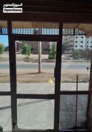 حصل قبل ارتفاع الاسعار باب ألمونيوم 2.50 × 2.30 متر وعينك سرك