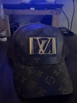 قبعة Louis Vuitton