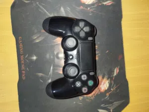 يد تحكم ps4 اصلية بحالة الوكالة -ps4 original controller