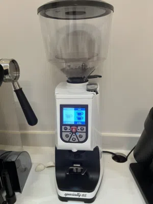 مطحنة يوريكا اتوم 65 Eureka Atom Specialty 65