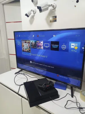 بلايستيشن 4 فات 500 جيجا مع ايد كوبي مكفول 6 شهور