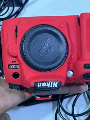 كامرة نيكون D7000 جديدة