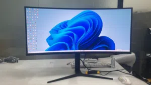 32 inch 2k 165 Hz ultra wide screen.