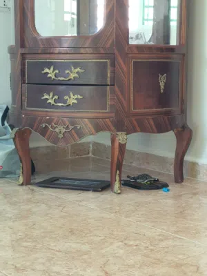 فضيه خزانه شكل جميل زان ولاتيه افضل سعر الرجاء بدون تبخيس