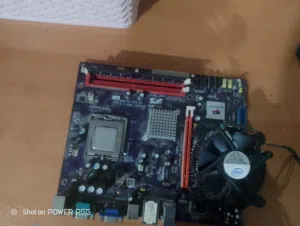 مذر بورد شغالي مع معالج و رام و مروحه ب 15 دينار