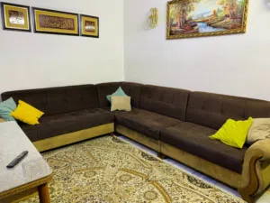 ديوان مع لوحات