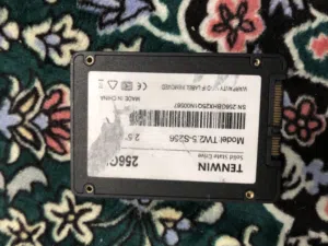 ssdبحاله ممتازه