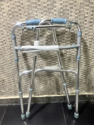 مشاية للكبار السن