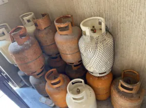 أسطوانات غاز للبيع