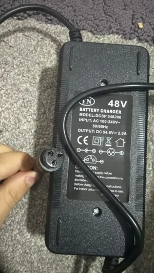 شواحن سكوترات 36v & 42