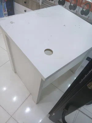 طاوله مكتبيه للبيع