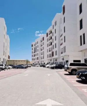 شقة للبيع في مجمع تلال القرم  Apartment for sale in Tilal Al Qurum Complex.